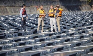 La Comunidad de Madrid estrena su primera instalación fotovoltaica flotante para producir energía limpia y renovable