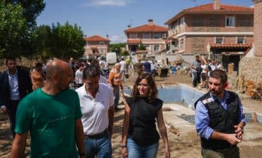 Ayuso supervisa las labores de recuperación de las zonas más afectadas por la DANA