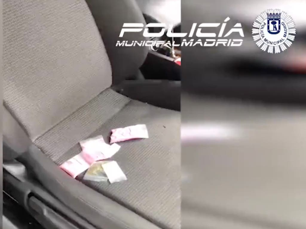 Madrid: Le paran por conducir hablando por teléfono y descubren que llevaba tusi, cocaína, marihuana y metanfetaminas