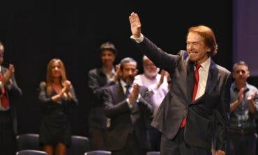Raphael, premiado en Alcalá de Henares: «Nos volveremos a ver porque me hace feliz estrechar lazos con esta ciudad»