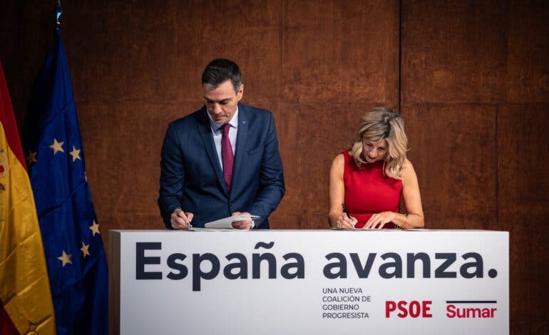 PSOE y Sumar pactan prohibir los vuelos cortos y reducir la jornada laboral