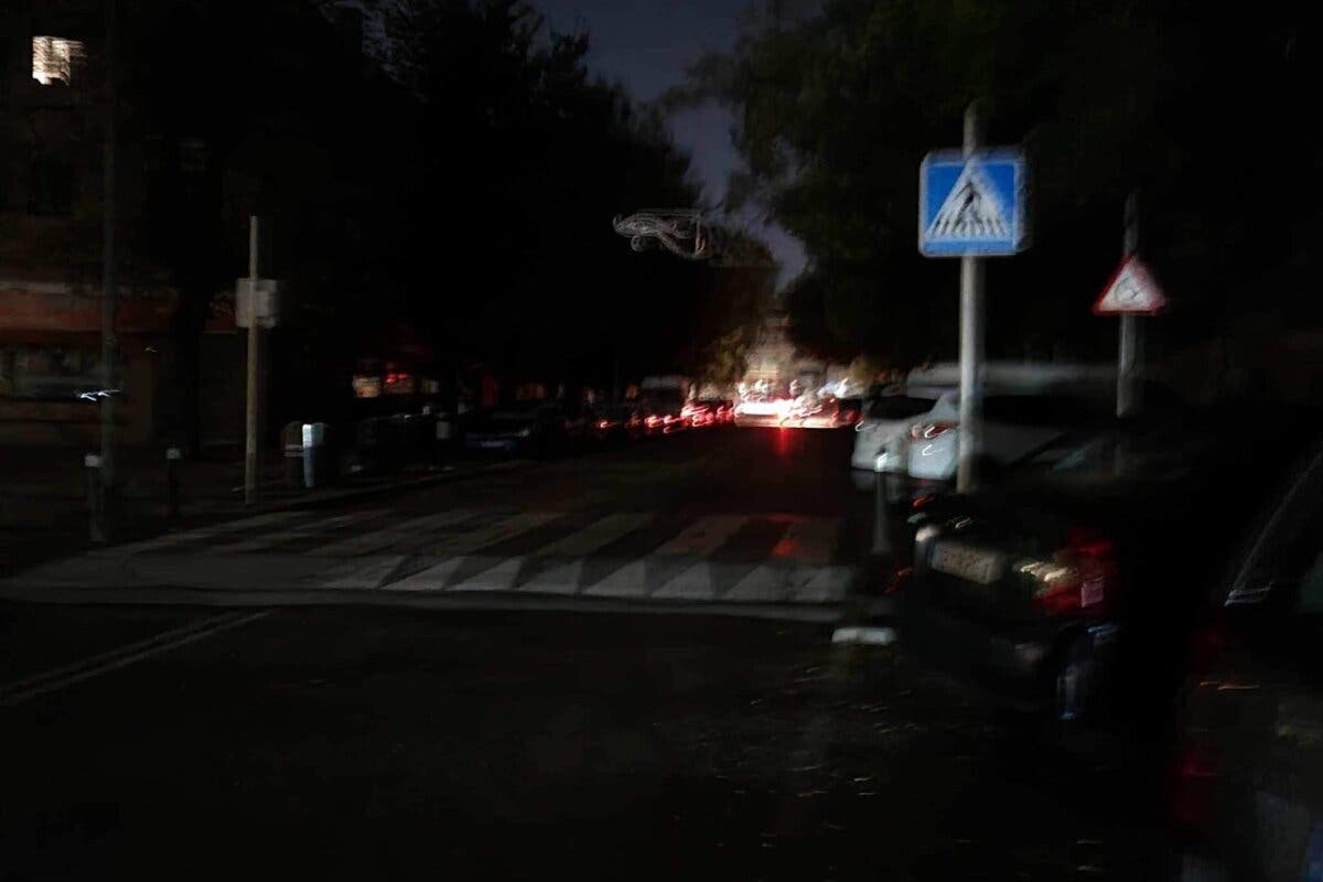 Subsanada la avería que dejó anoche a oscuras la calle Madrid de Torrejón de Ardoz