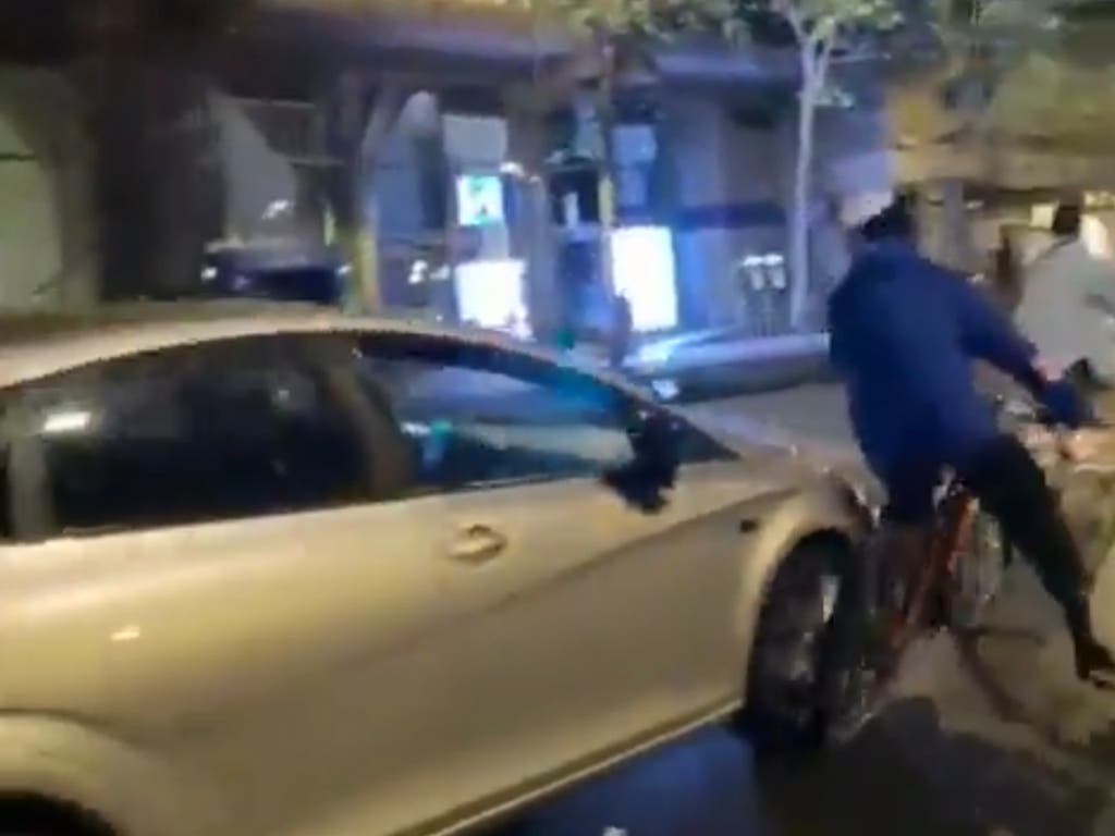 Se entrega en comisaría el conductor que atropelló anoche a varios ciclistas en Madrid