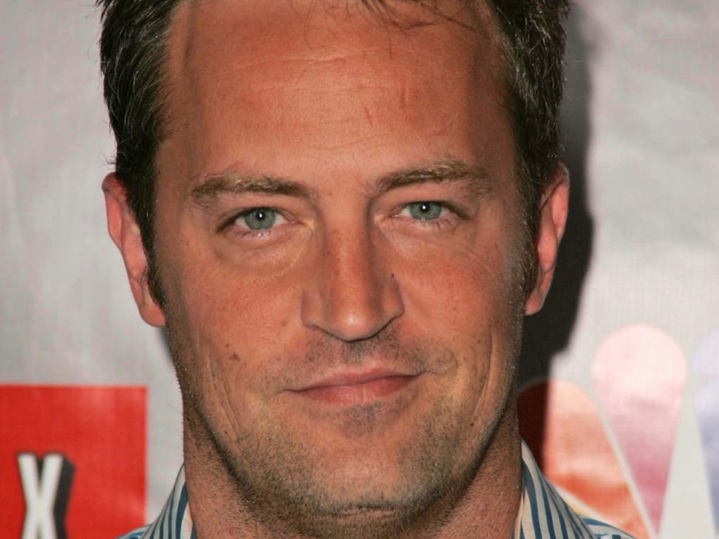 Muere a los 54 años el actor Matthew Perry de la popular serie Friends, ahogado en un jacuzzi