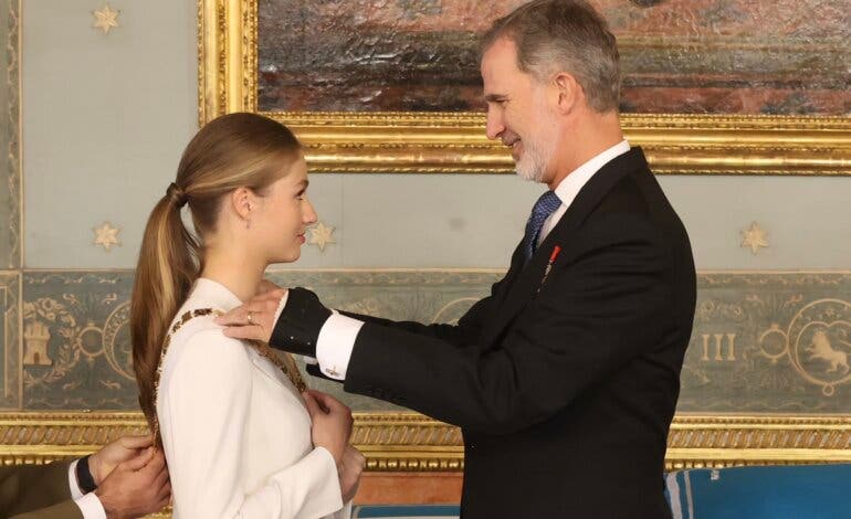 Primer discurso de Leonor como heredera tras jurar la Constitución: «Me debo a los españoles. Les pido que confíen en mí»