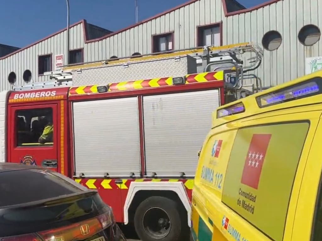 Un hombre se secciona un dedo y una mujer queda atrapada en una plancha en dos accidentes laborales en Alcorcón y Parla