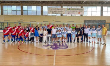 El fútbol sala de Torrejón rindió homenaje al exárbitro torrejonero Bernardo Calvo, fallecido hace cinco años