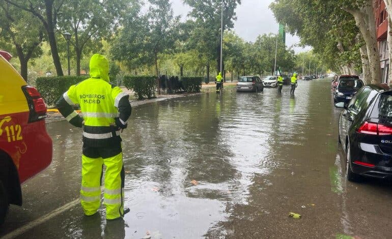 Las fuertes lluvias provocan más de 300 intervenciones de los Bomberos en la Comunidad de Madrid