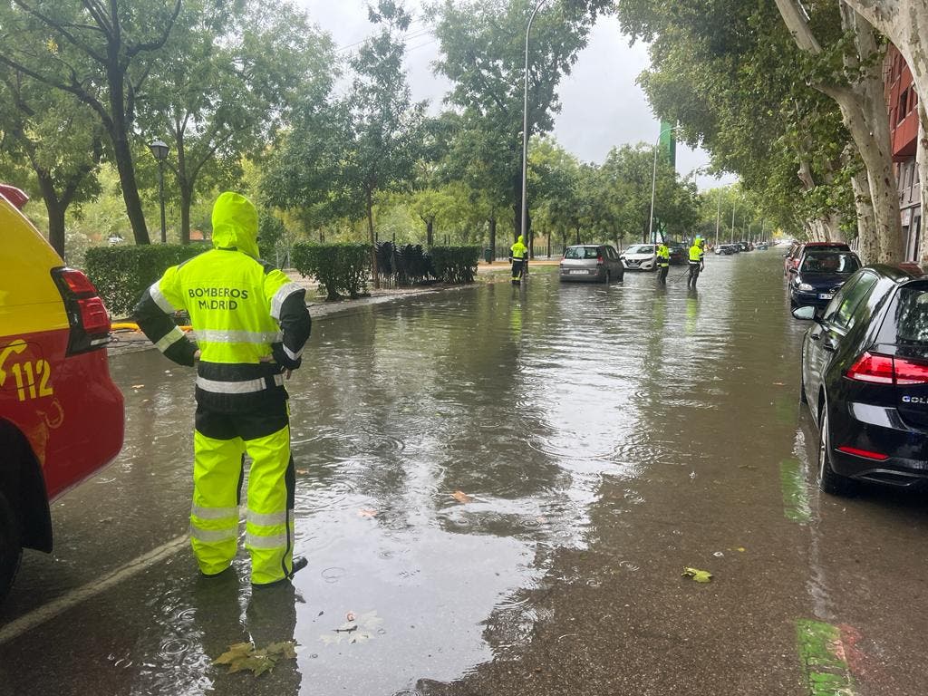 Las fuertes lluvias provocan más de 300 intervenciones de los Bomberos en la Comunidad de Madrid