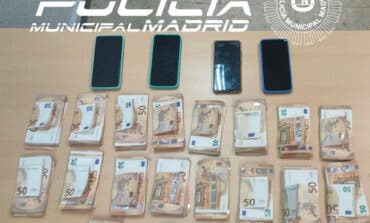 Dos detenidos en Madrid por robar a punta de pistola a un hombre cuando iban a venderle un coche