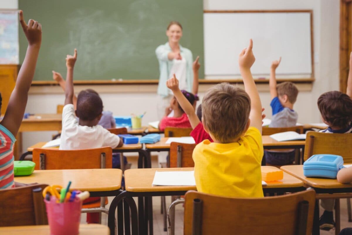 La Comunidad de Madrid invierte 96,5 millones para los 2.045 nuevos profesores incorporados este curso