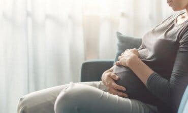 La Comunidad de Madrid otorgará una nueva ayuda de 1.800 euros por hijo en partos y adopciones múltiples