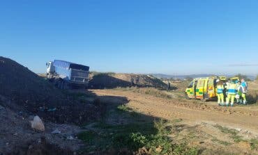 Muere un trabajador aplastado por una pala excavadora en Velilla de San Antonio