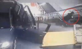 Un coche se estrella en el Metro de Madrid y casi arrolla a un joven
