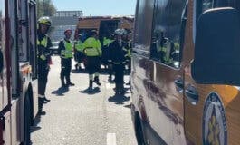 Cinco heridos al chocar un coche contra otro que estaba averiado en la M-30