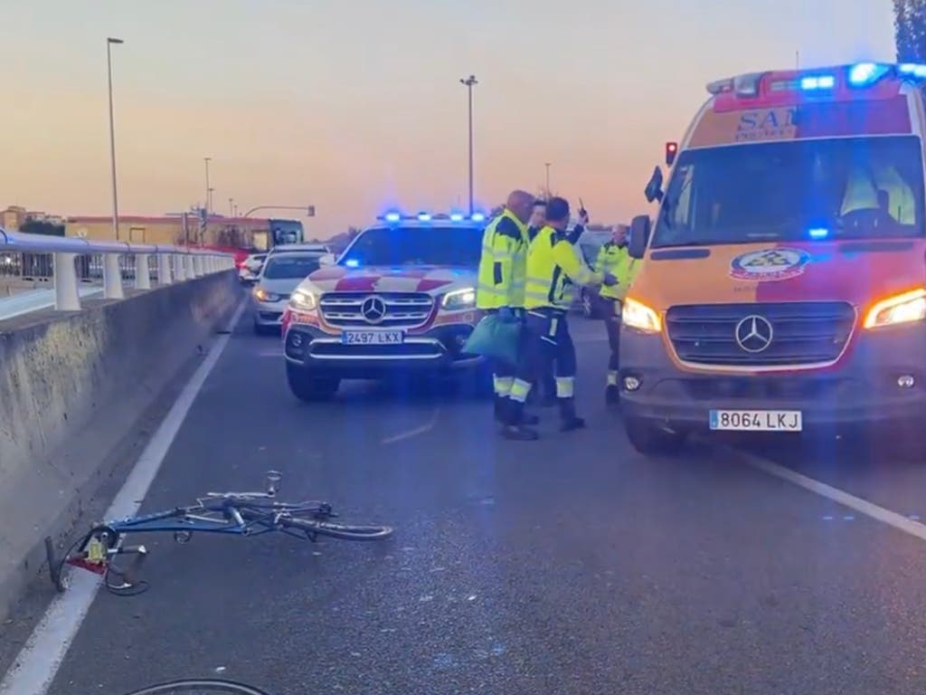 Herido grave un ciclista tras ser atropellado en la Avenida de Andalucía de Madrid