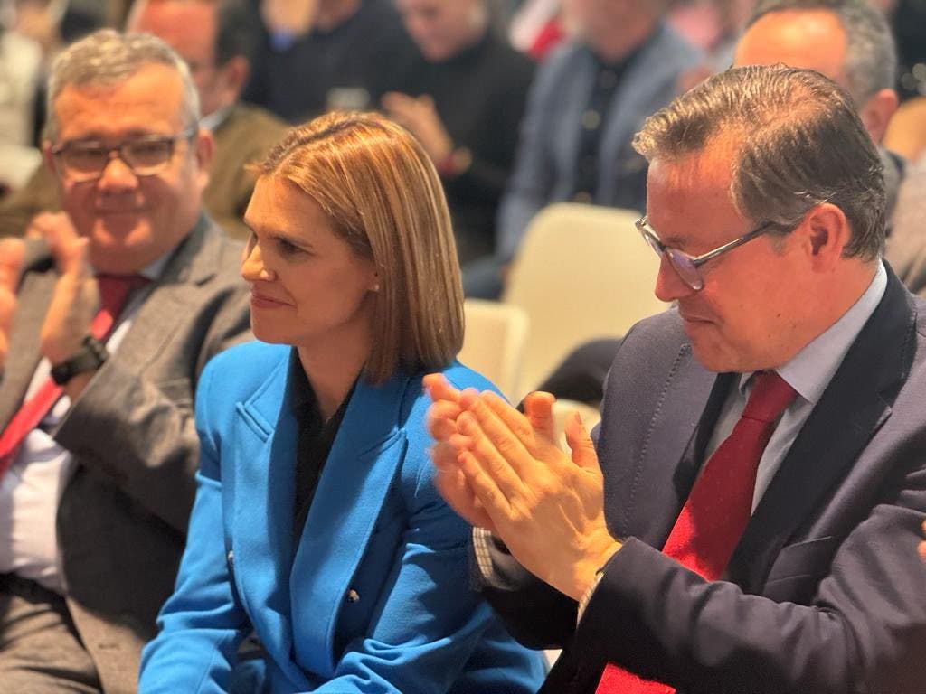 La alcaldesa de Alcalá de Henares se convierte en la primera mujer presidenta de la FMM