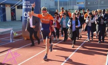 Un atleta de Coslada pasa 24 horas corriendo por una causa solidaria