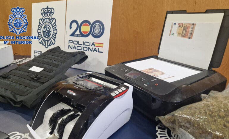 Desarticulada en Madrid una banda china que falsificaba tarjetas de identidad de extranjeros aprovechando su parecido físico