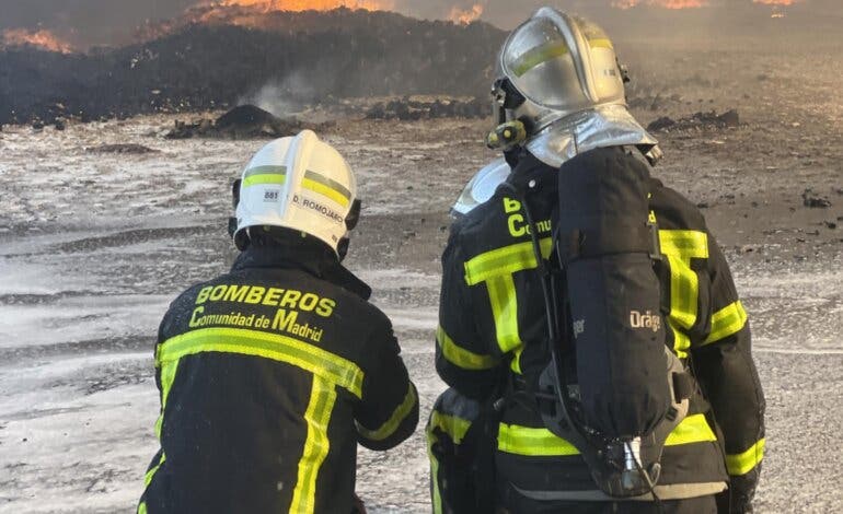 La Comunidad de Madrid cambiará el color de los uniformes de los Bomberos: serán rojos para reducir el estrés térmico