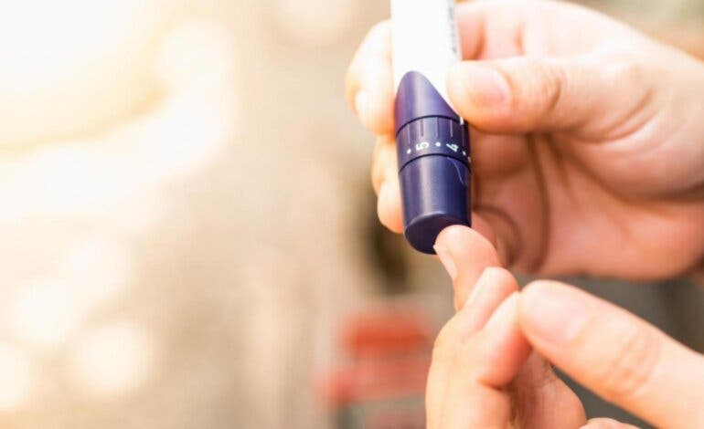 La Comunidad de Madrid entregará gratuitamente sensores de medición de glucosa en los centros de salud 