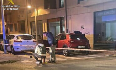 Detenido un joven por apuñalar a otro para robarle el patinete eléctrico en Pinto