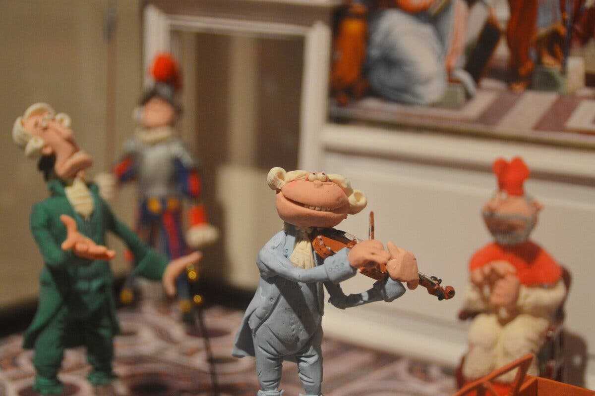 Alcalá de Henares recorre la historia de la música a través de figuras de plastilina