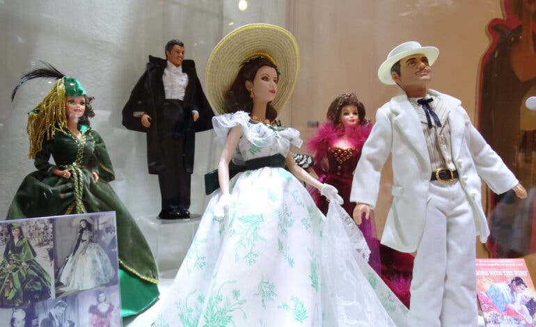 Más de 200 muñecas Barbie llegan a Alcalá de Henares esta Navidad 