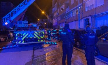 Un hombre y su hijo de cuatro años heridos tras producirse una explosión en su vivienda en Madrid 