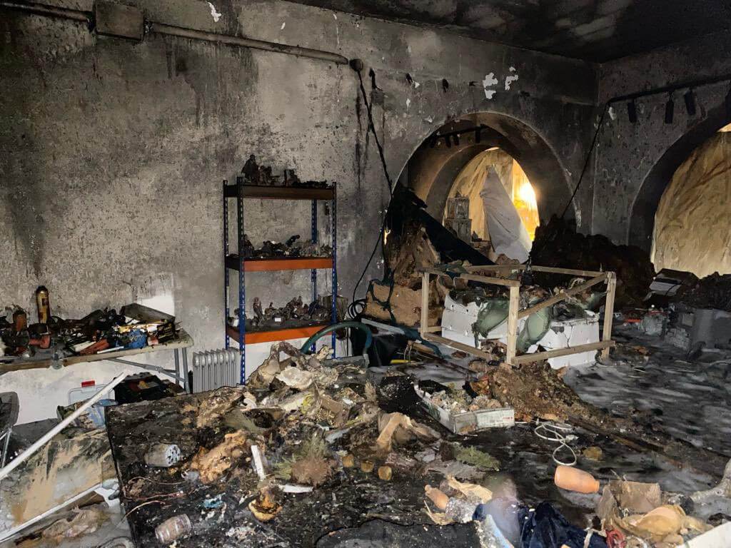 Un incendio calcina el Belén municipal de Majadahonda