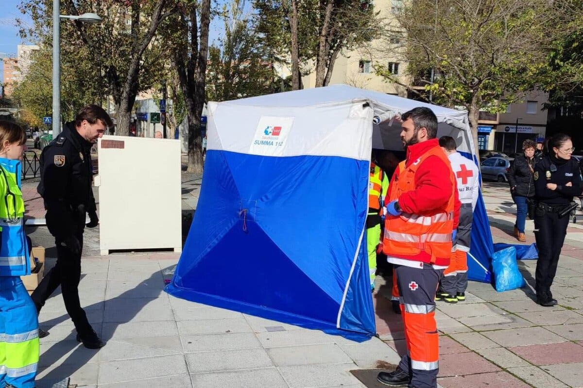 Recuperan de una parada cardiaca en Coslada a un hombre tras caer desplomado en plena calle