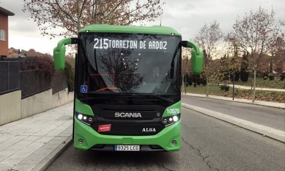 Ampliado el horario nocturno de la línea de autobuses 215 entre Paracuellos y Torrejón