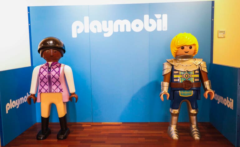 La Comunidad de Madrid acoge estas Navidades un Belén Gigante de Playmobil, único en el mundo