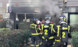 Intoxicada una trabajadora de una hamburguesería en Madrid tras incendiarse la cocina del restaurante 