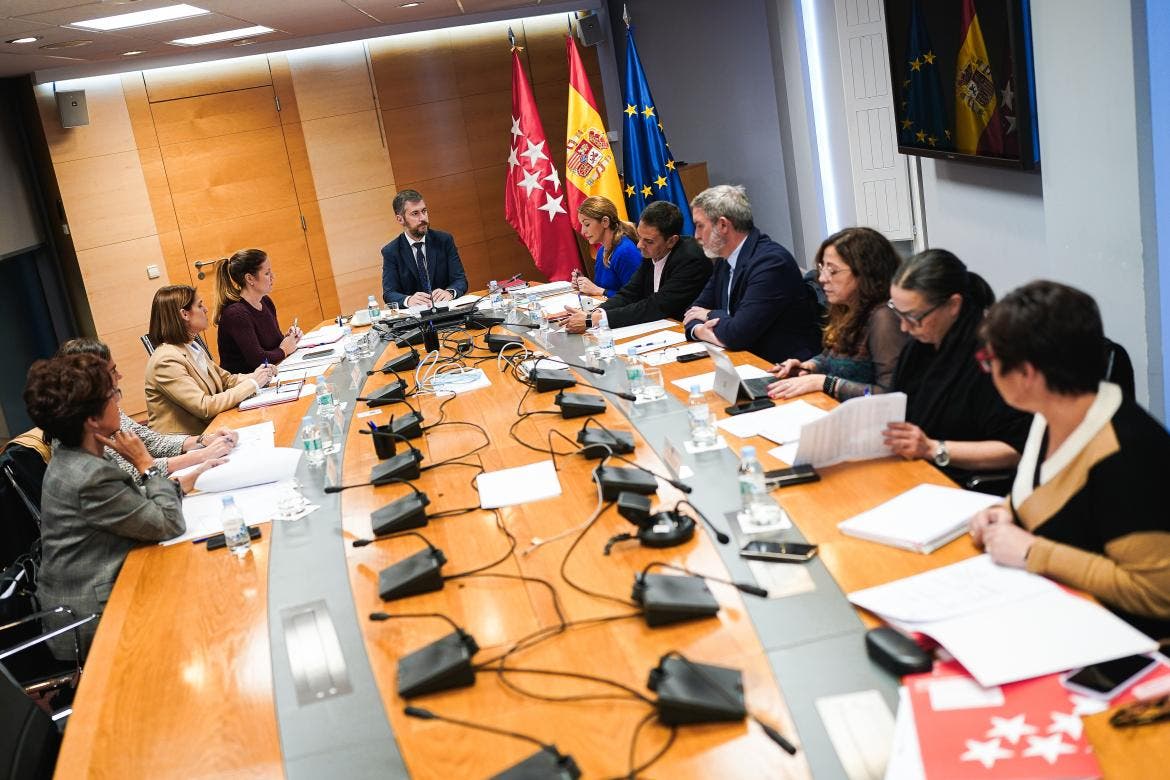 El Gobierno de Ayuso dará una ayuda de 16.800 euros a huérfanos de víctimas de violencia machista