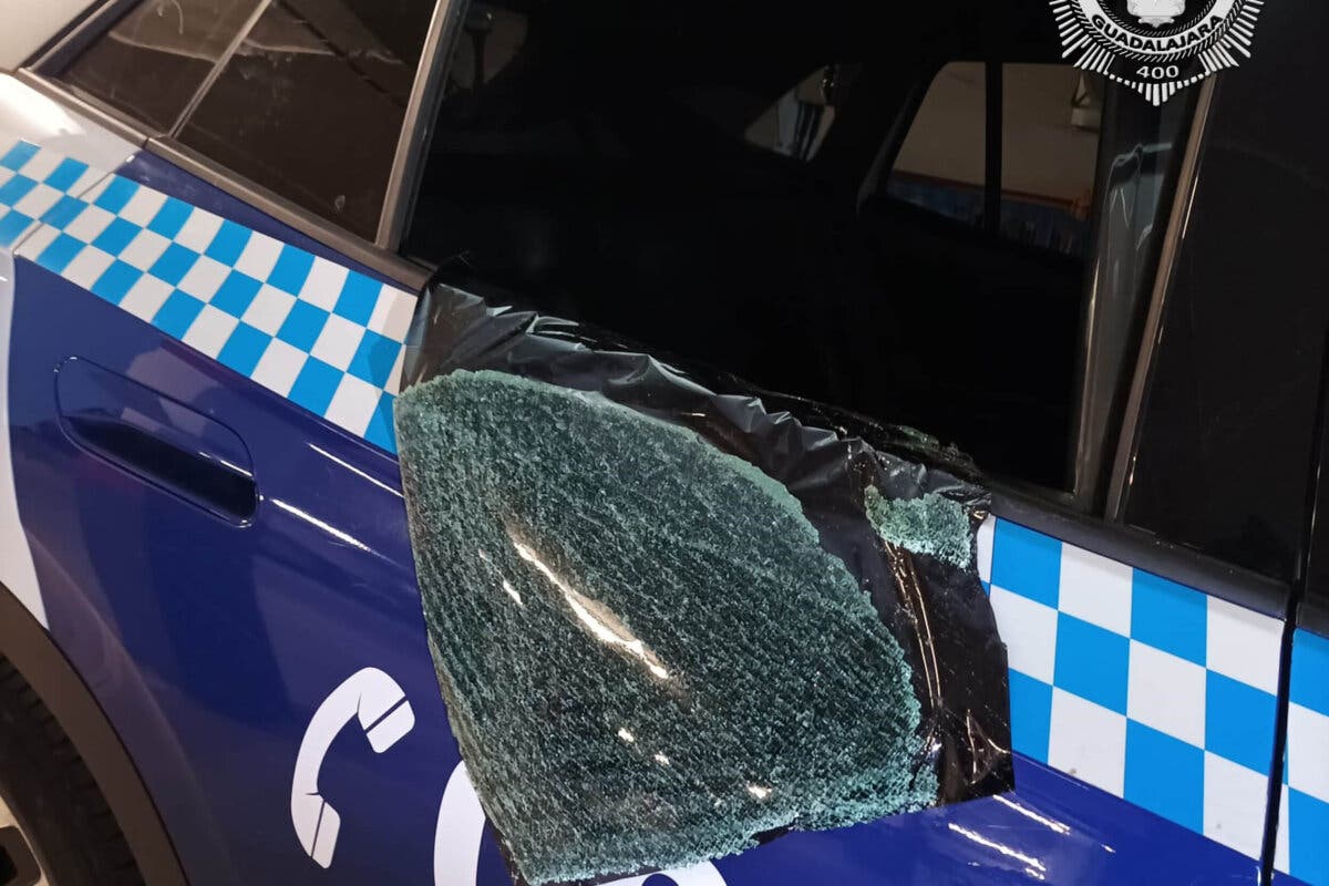 Detenido en Guadalajara un conductor que agredió a los agentes tras negarse a soplar 