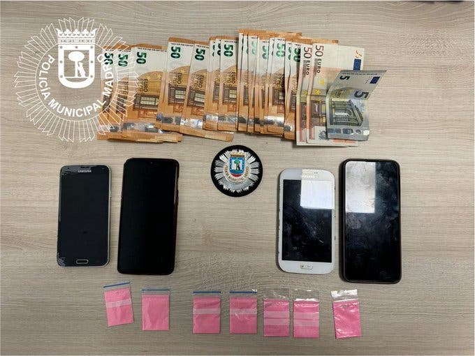 Detenido en Madrid por conducir drogado y con su hija de 7 años con parálisis cerebral en el coche 