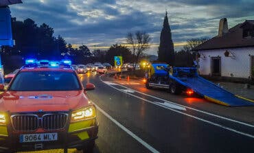 Completos los aparcamientos de Cotos y Navacerrada desde primera hora: Tráfico corta los accesos