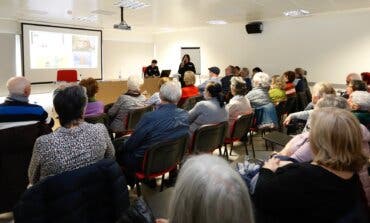 Las personas mayores de Coslada reciben información sobre la prevención de delitos