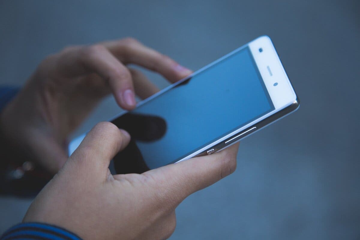 La Guardia Civil alerta de una estafa a través de Vinted o Wallapop: «No piques»