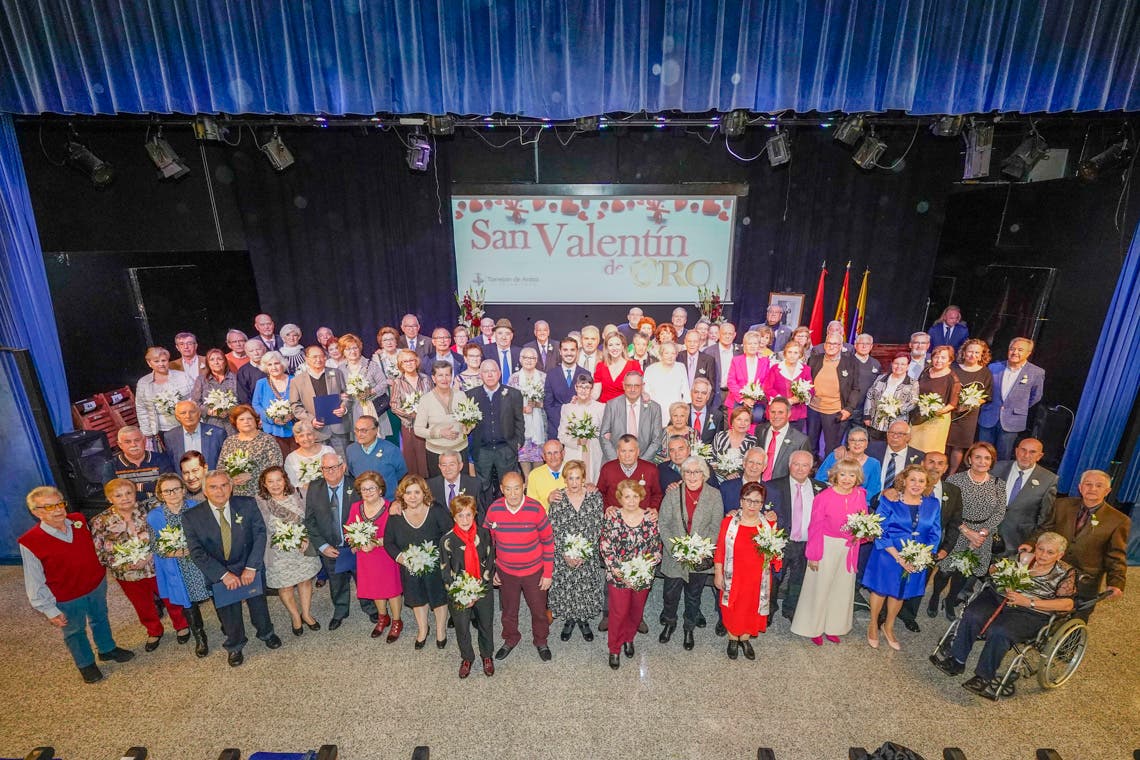 Torrejón rinde homenaje por San Valentín a las parejas con 50 años de convivencia