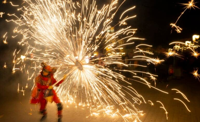 Fuego y sardinas para despedir el Carnaval en el Corredor del Henares