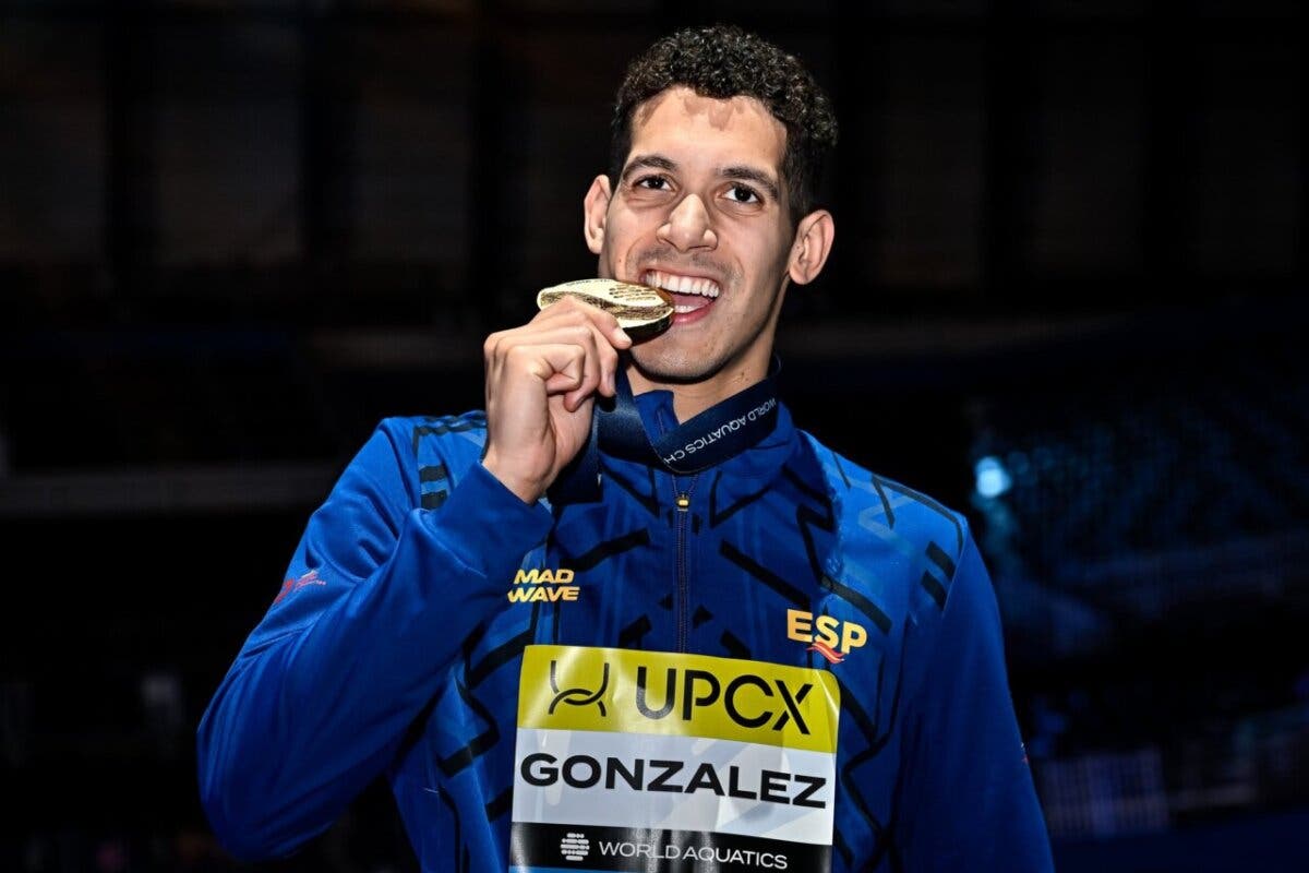 Rivas: Hugo González se corona campeón del mundo de los 200 espalda