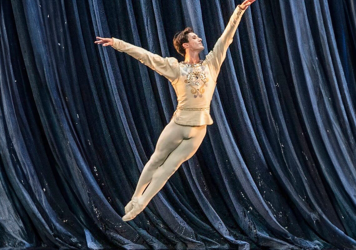 El joven de Torrejón Alex Cuadros, nombrado bailarín principal del Ballet Nacional de Noruega
