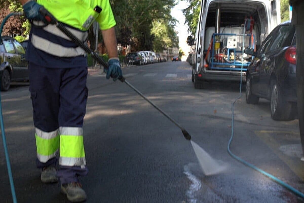 Coslada pone en marcha una nueva campaña de limpiezas integrales en todos los barrios