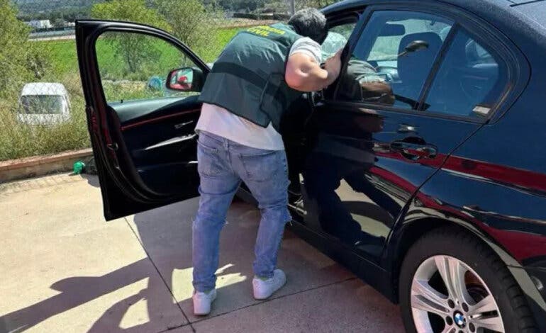 Detenido en Madrid por estafar a un vecino de El Casar (Guadalajara) en la compra de un vehículo