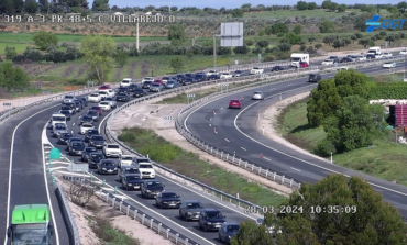 Tráfico complicado en varias carreteras madrileñas en la operación salida de Jueves Santo