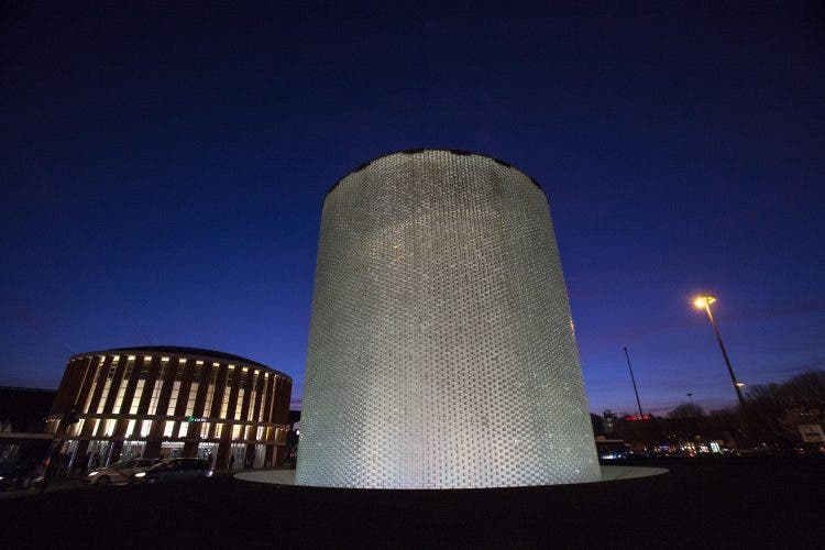 Madrid repartirá el 13 de abril las piezas de vidrio del monumento del 11M desmontado en Atocha