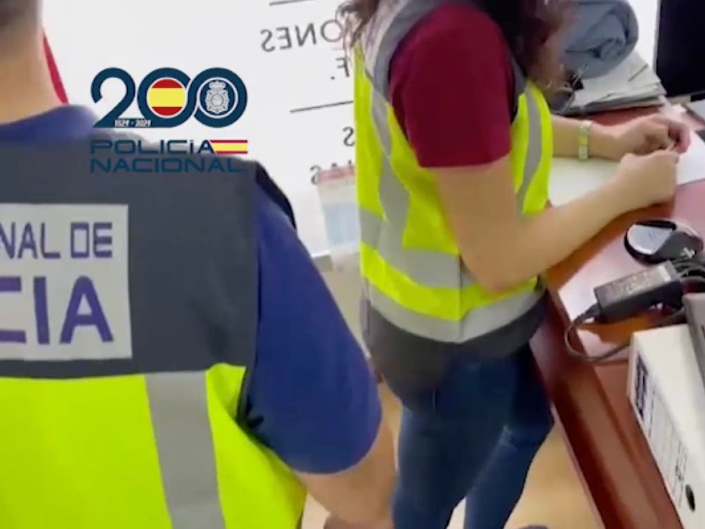 25 detenidos en Madrid por presunto fraude millonario a la Seguridad Social con empleados públicos y de la banca implicados  