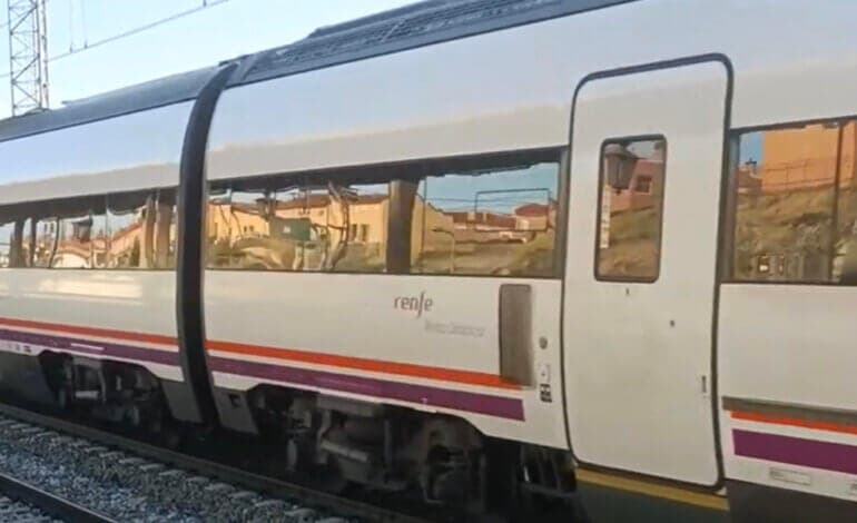 Un niño de 10 años huye en tren de Madrid a Ávila por las palizas que recibía de sus padres